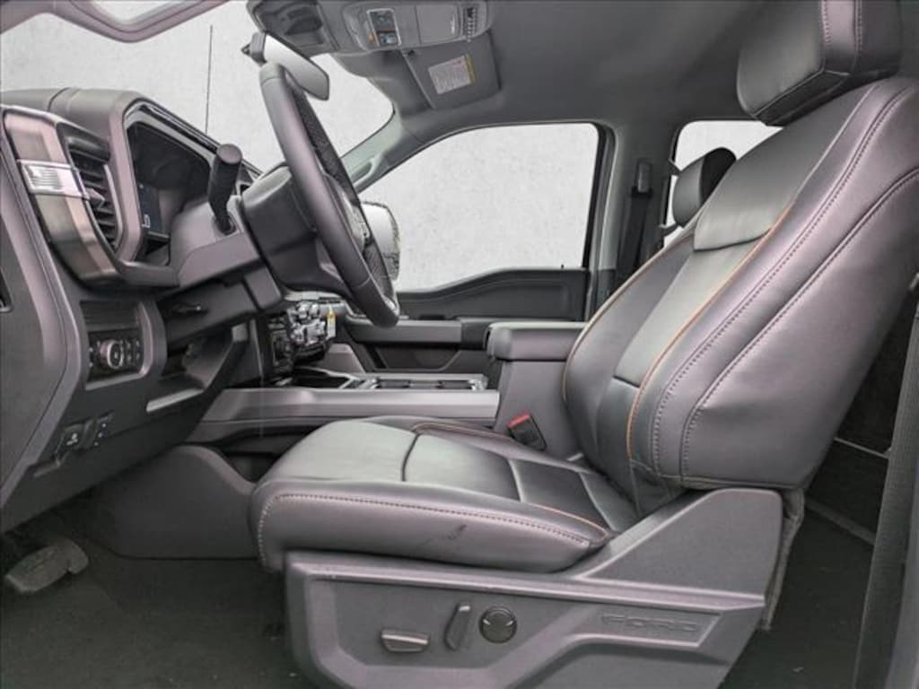 New 2026 Ford F-350 LARIAT Truck Crew Cab