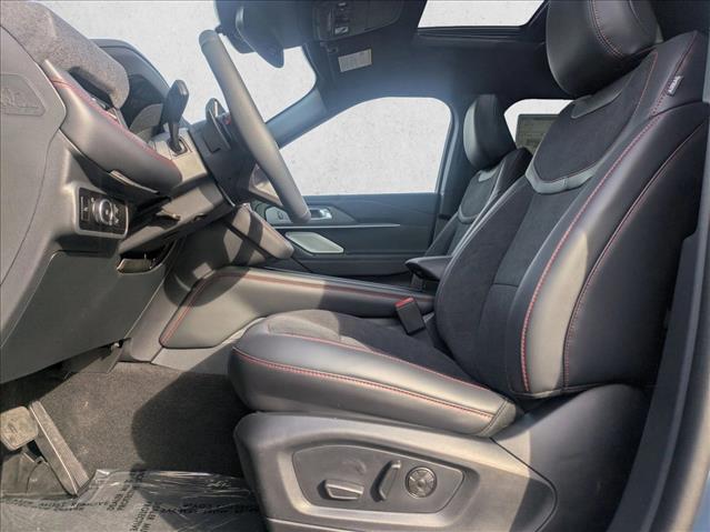 2025 Ford Explorer ST photo 3