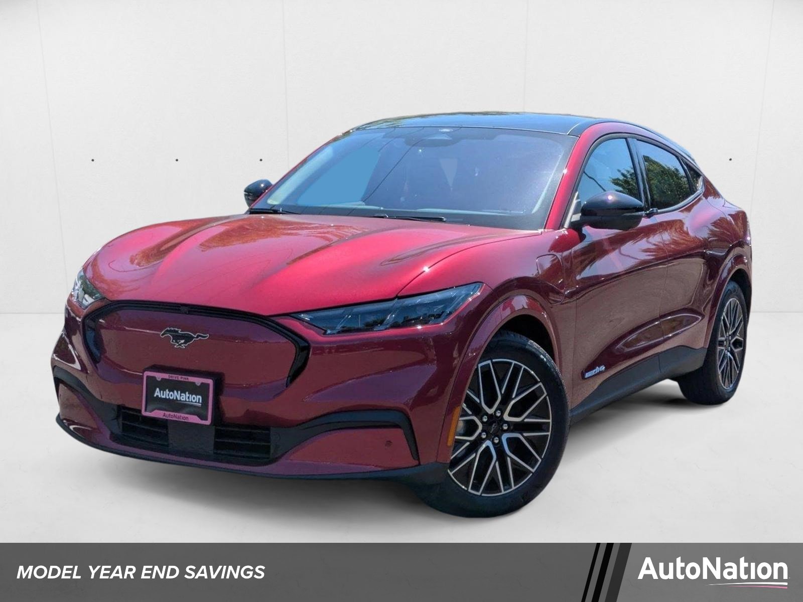 2025 Ford Mustang-Mach-e Premium's photo