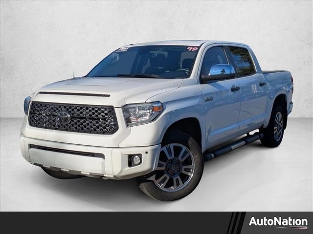 2019 Toyota Tundra Platinum's photo