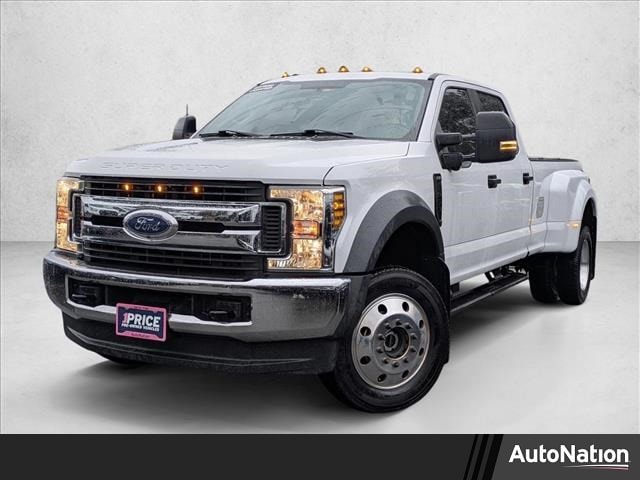 2019 Ford F-450 Super Duty XL's photo
