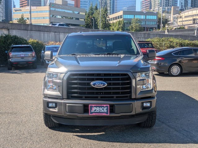 2015 Ford F-150 XLT photo 2