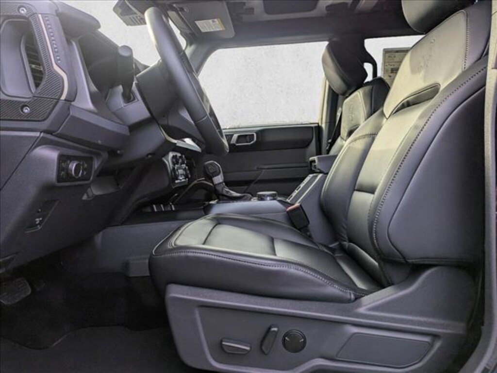 New 2025 Ford Bronco Badlands SUV