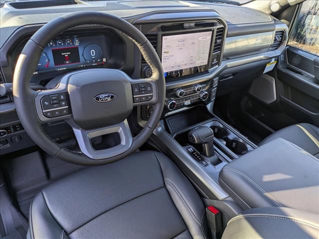 2025 Ford F-150 Lariat photo 3