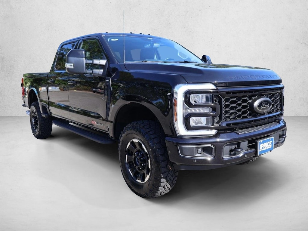 Used 2025 Ford F-250 LARIAT Truck Crew Cab