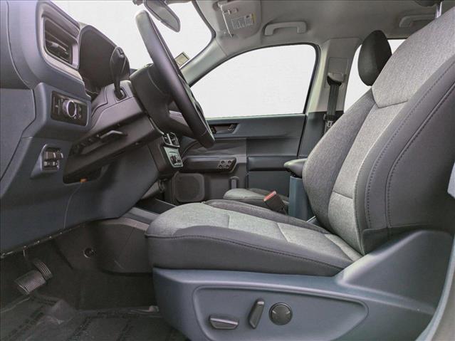 2025 Ford Maverick XLT - Photo 4