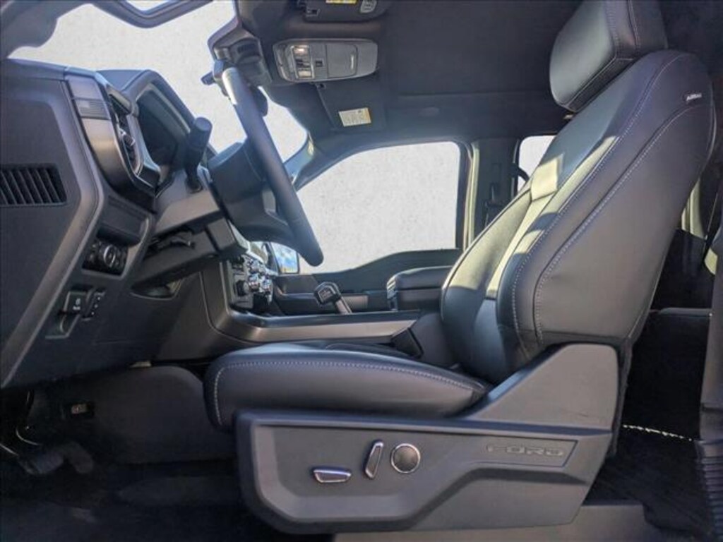 New 2025 Ford F-150 LARIAT Truck SuperCrew Cab