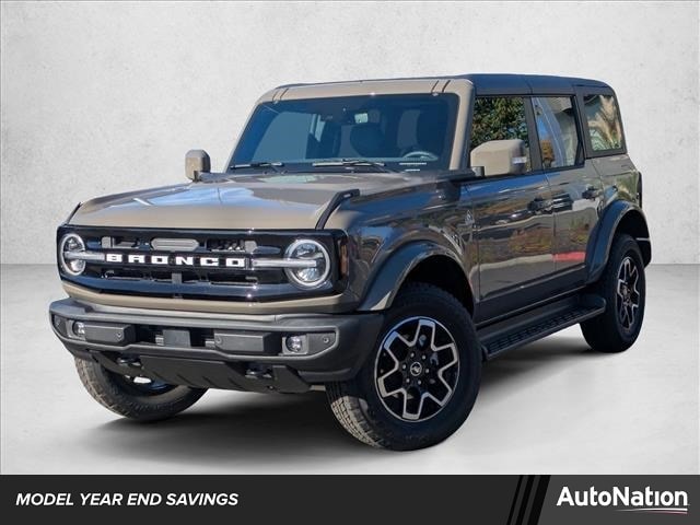 2025 Ford Bronco 4-Door Outer Banks's photo