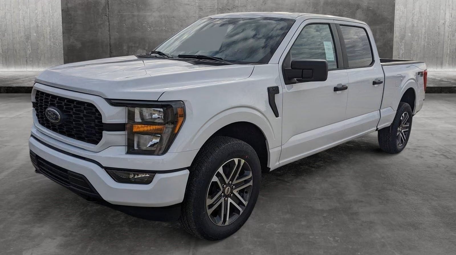 Ford F-150 In White
