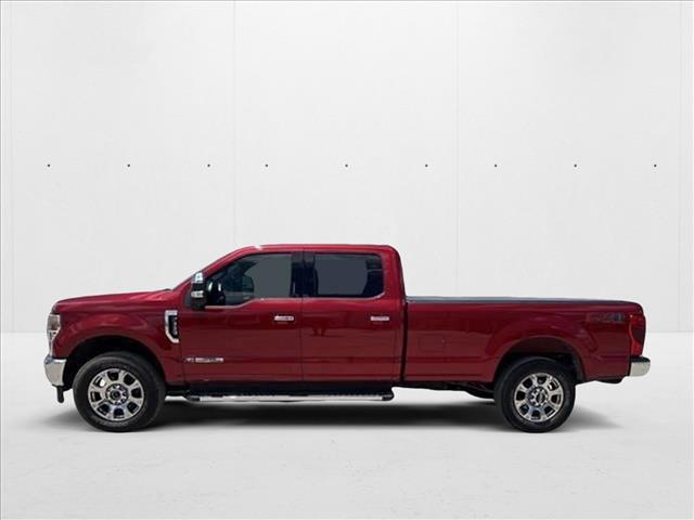 2022 Ford F-350 Lariat photo 2