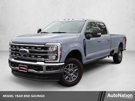 2025 Ford F-350 LARIAT Truck Crew Cab