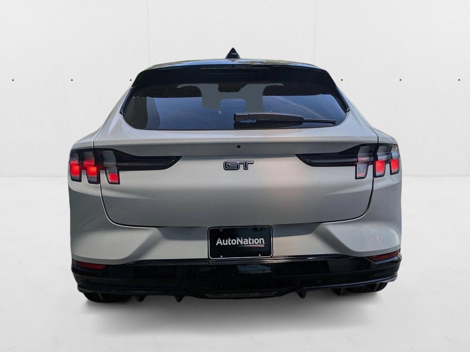 2025 Ford Mustang Mach-E GT - Photo 7