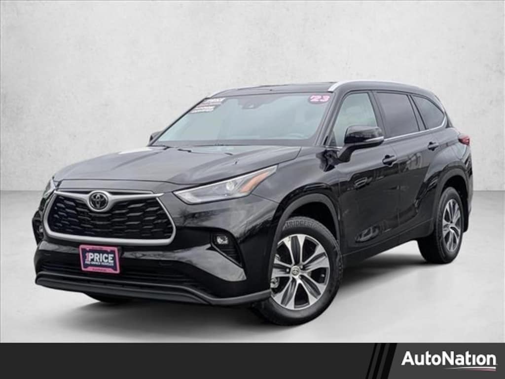 Used 2023 Toyota Highlander XLE SUV