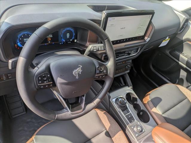 2025 Ford Bronco Sport Outer Banks photo 3