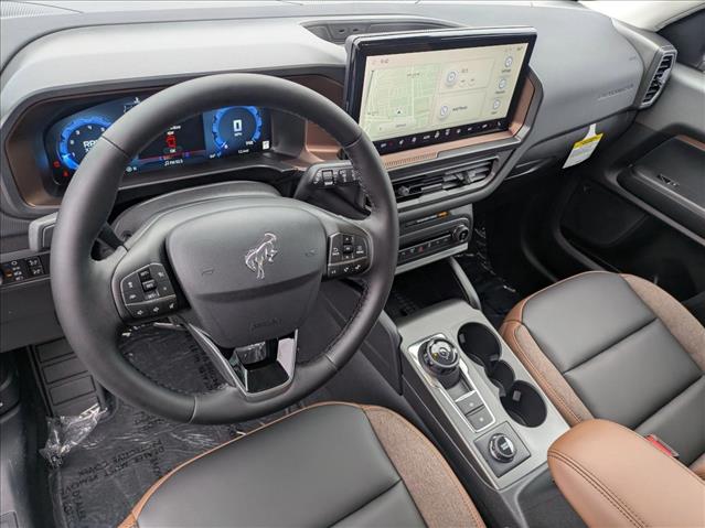 2025 Ford Bronco Sport Outer Banks photo 3