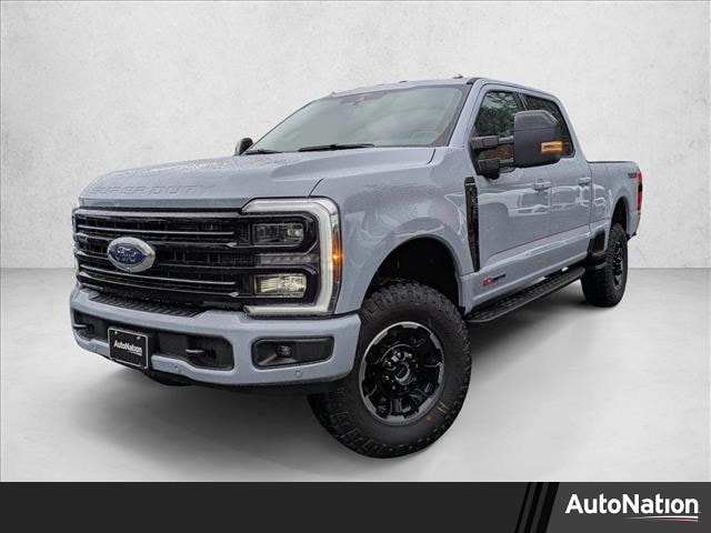 2026 Ford F-350 Super Duty Platinum's photo