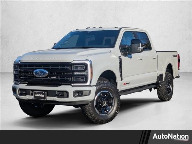 2026 Ford F-350 Super Duty Platinum's photo