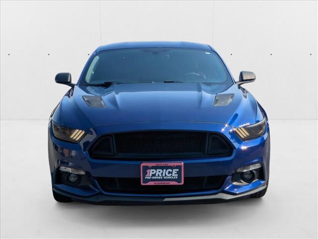 2016 Ford Mustang GT Premium photo 2