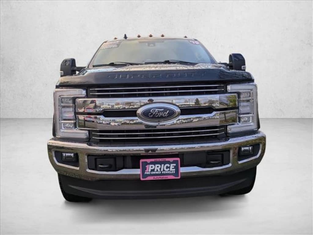 Used 2019 Ford F-350 LARIAT Truck Crew Cab