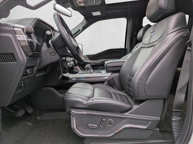 2025 Ford F-150 Platinum photo 4