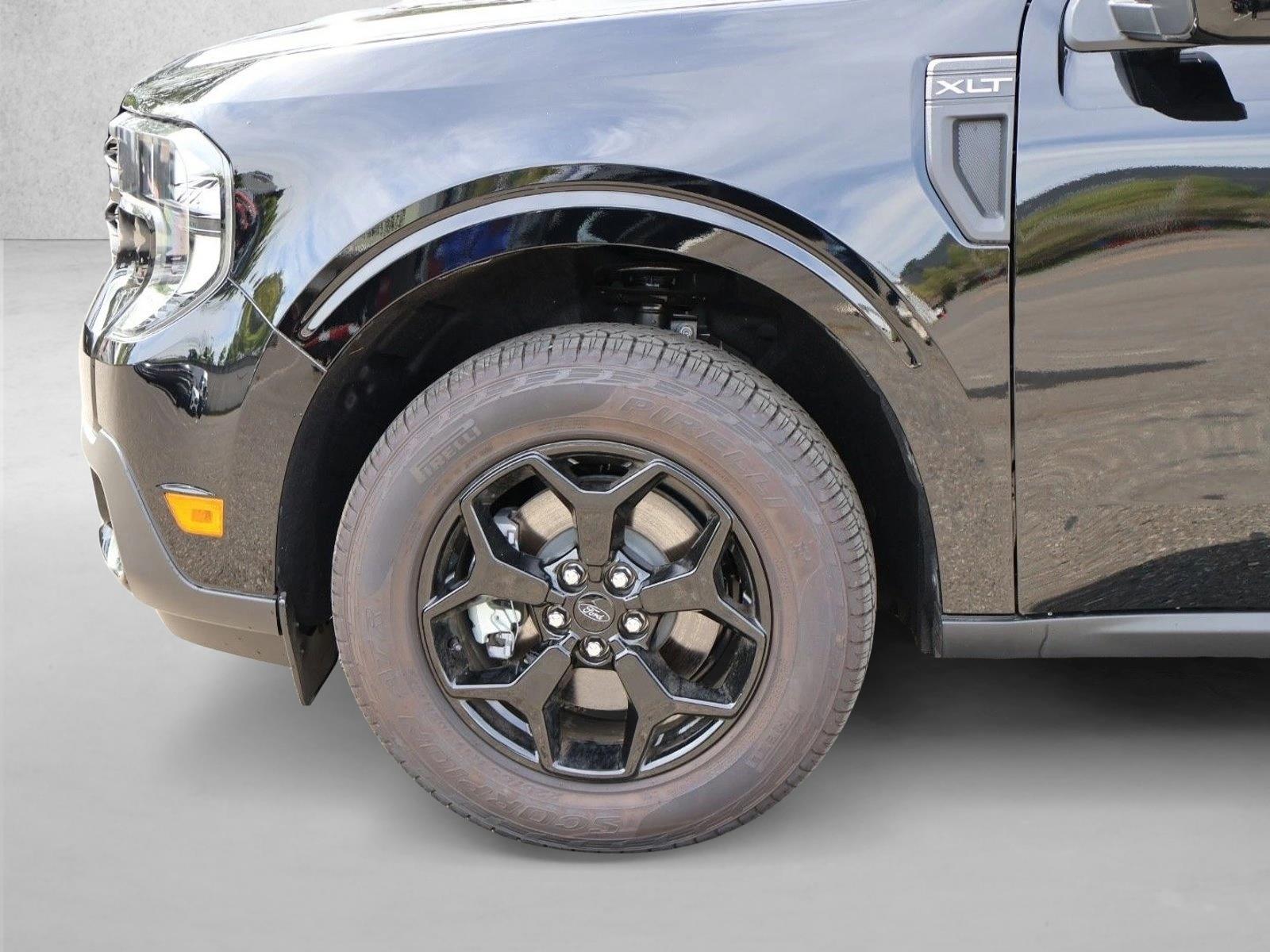 2025 Ford Maverick XLT - Photo 10