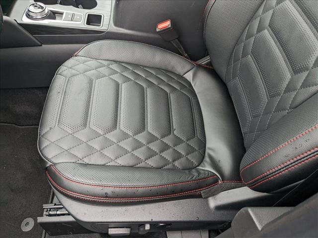 2024 Ford Escape ST-Line Elite photo 4