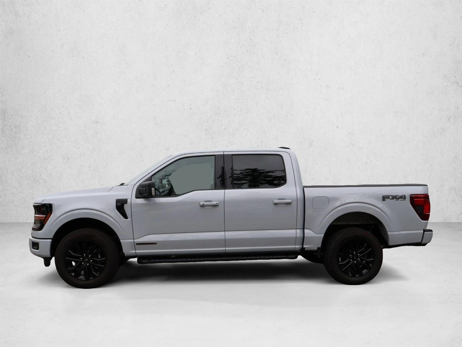 2025 Ford F-150 XLT - Photo 9