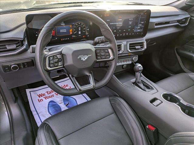 2025 Ford Mustang GT Premium photo 3