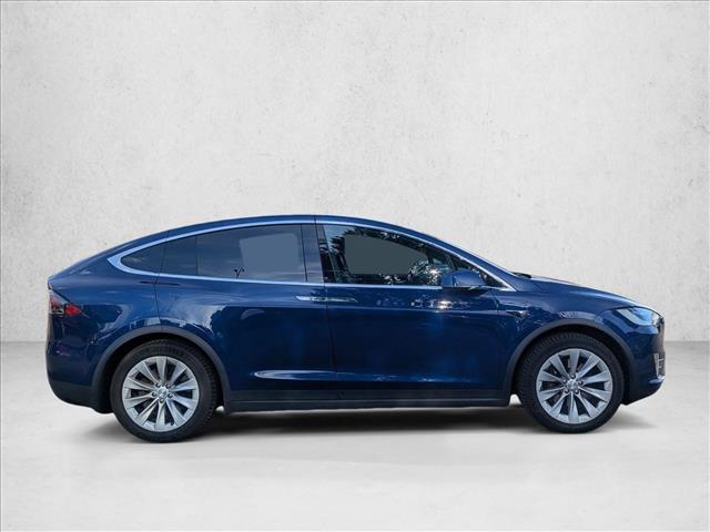 2016 Tesla Model X 75D photo 4