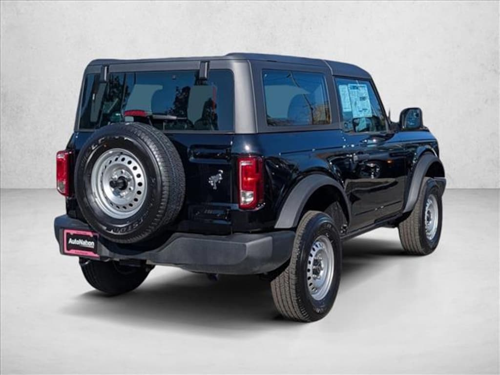 New 2025 Ford Bronco Base SUV