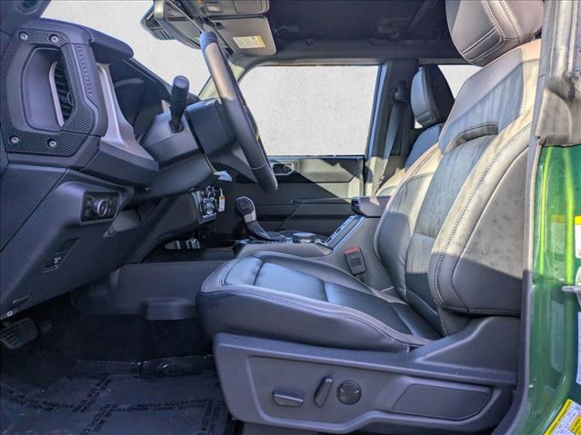 2025 Ford Bronco Outer Banks photo 4