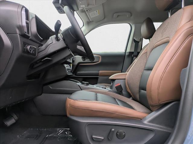 2025 Ford Bronco Sport Outer Banks photo 4