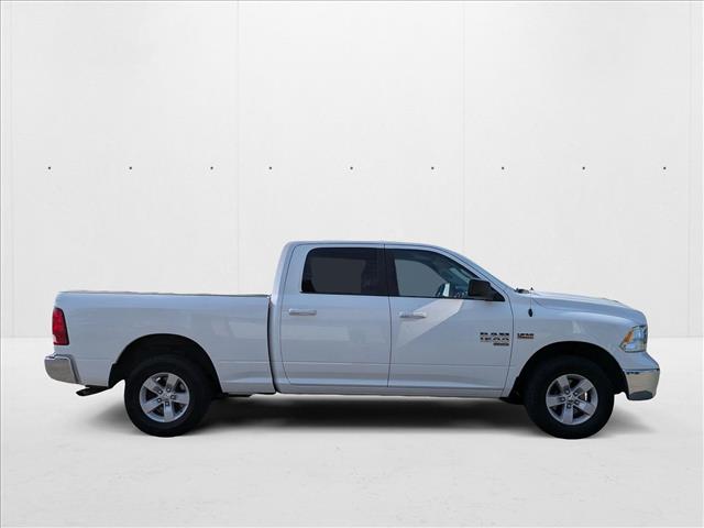 2020 Ram 1500 Classic SLT photo 4