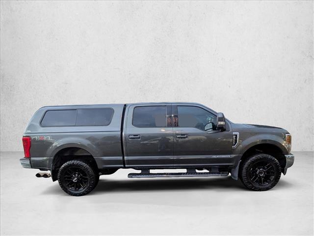 2019 Ford F-350 Lariat photo 4