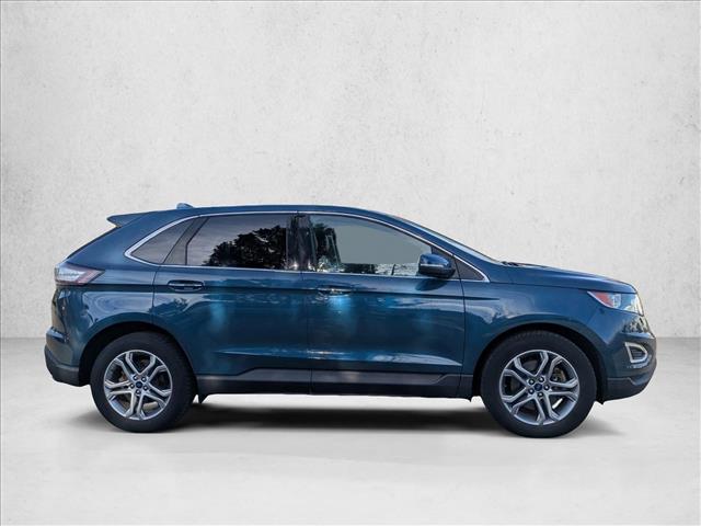 2016 Ford Edge Titanium photo 4