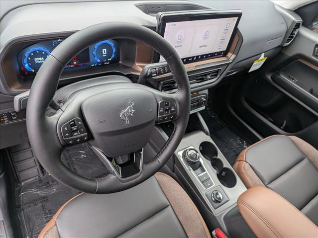 2025 Ford Bronco Sport Outer Banks photo 3