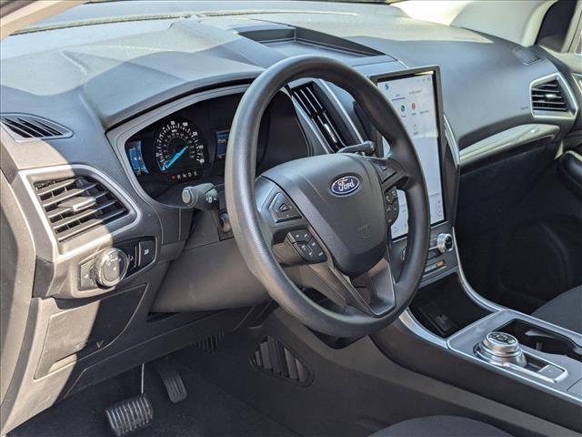 2024 Ford Edge SE photo 3
