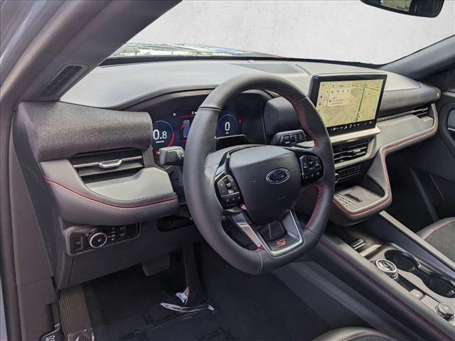 2025 Ford Explorer ST photo 2