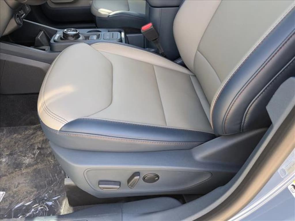 New 2025 Ford Maverick LARIAT Truck SuperCrew