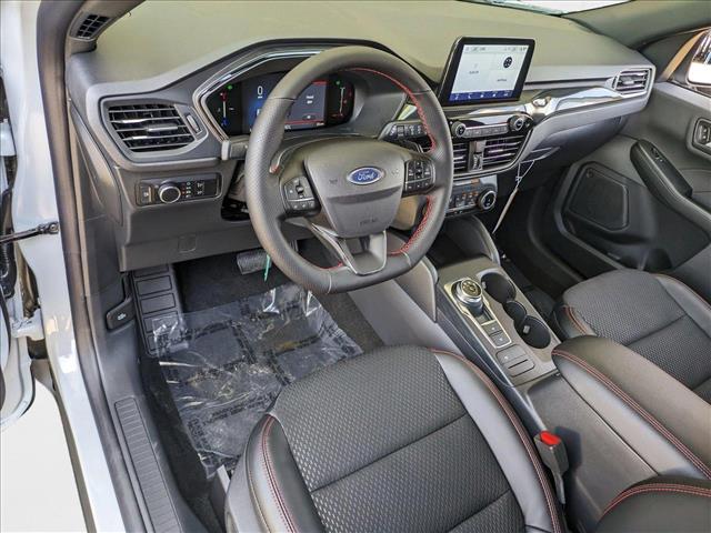 2025 Ford Escape ST-Line photo 3