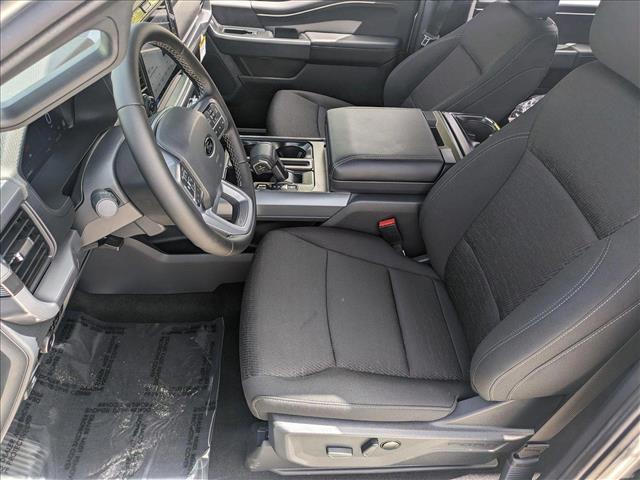 2025 Ford F-150 XLT photo 4