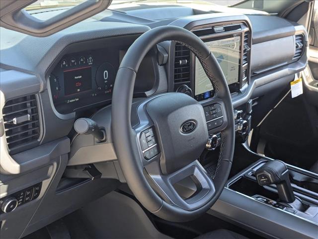 2025 Ford F-150 XLT photo 3