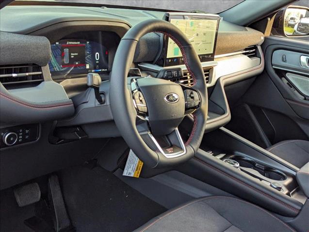2025 Ford Explorer ST photo 3