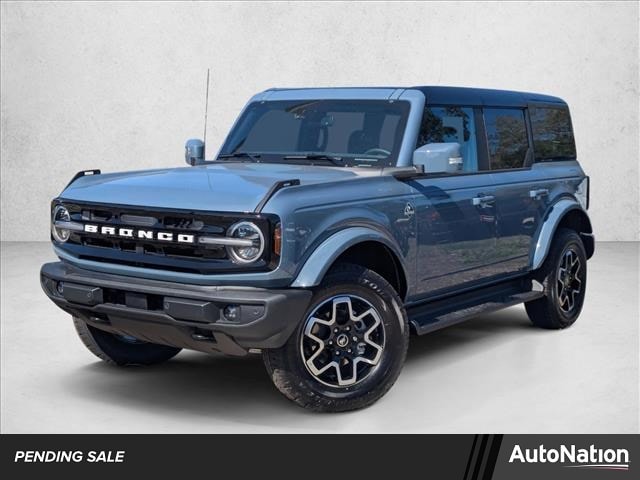2025 Ford Bronco 4-Door Outer Banks's photo