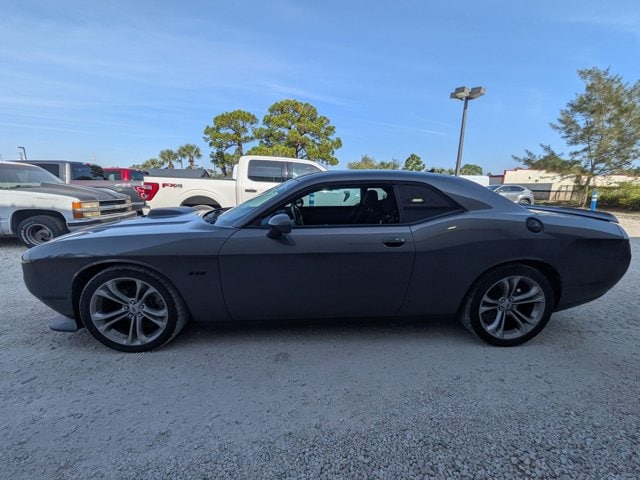2021 Dodge Challenger R/T photo 2