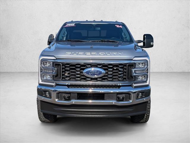 2024 Ford F-350 Lariat photo 2