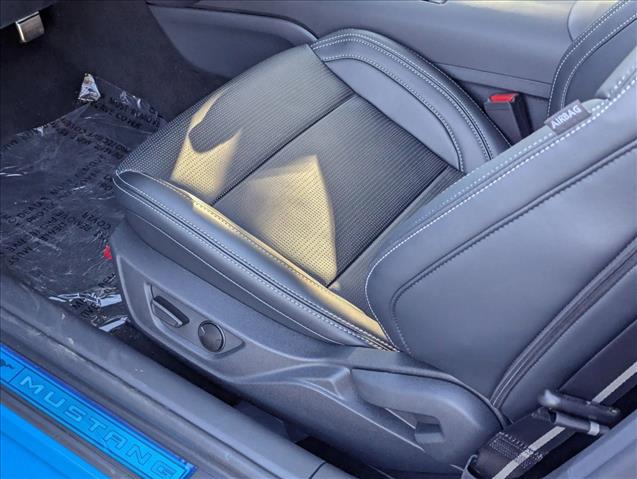 2025 Ford Mustang EcoBoost Premium Convertible photo 4