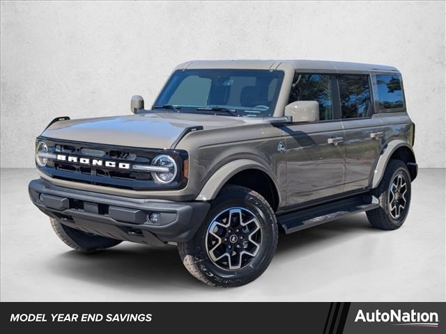 2025 Ford Bronco 4-Door Outer Banks's photo