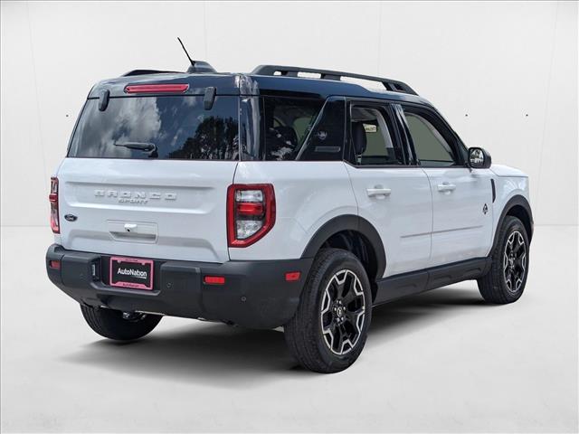 2025 Ford Bronco Sport Outer Banks photo 2