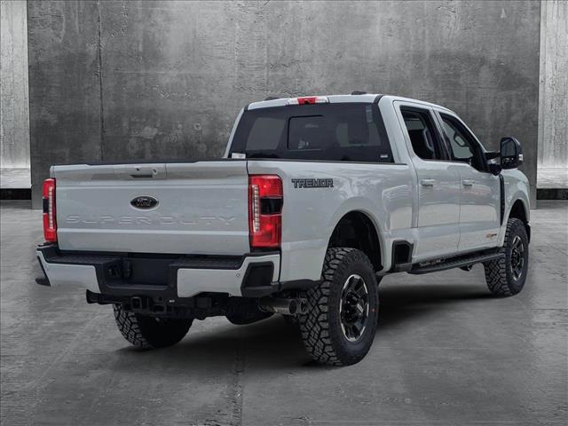2025 Ford F-250 Lariat photo 2
